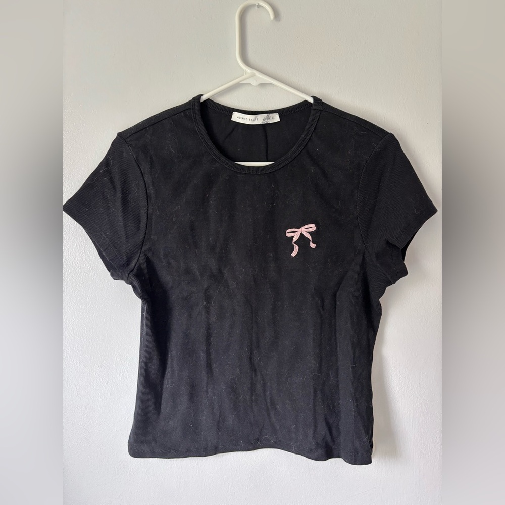 Altar’d State XL Black TShirt Fitted Baby Tee Pink Bow Embroidery Ribbed Girly